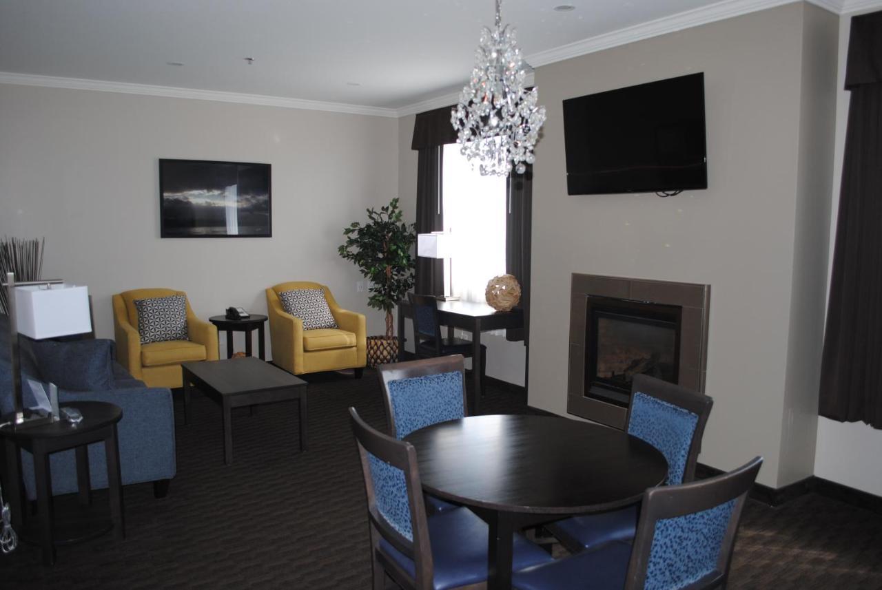 Days Inn & Suites By Wyndham Lindsay Exterior foto