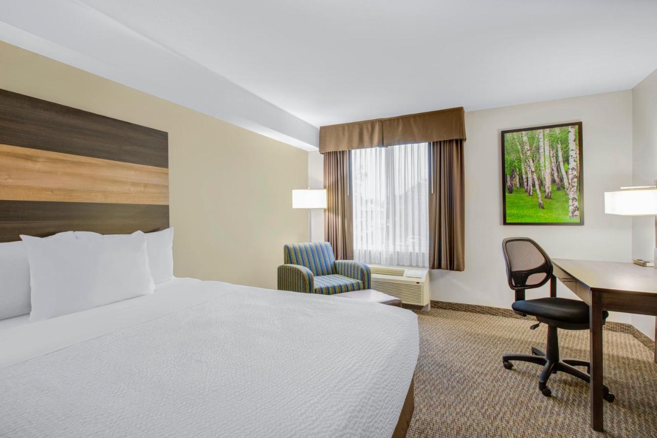 Days Inn & Suites By Wyndham Lindsay Exterior foto
