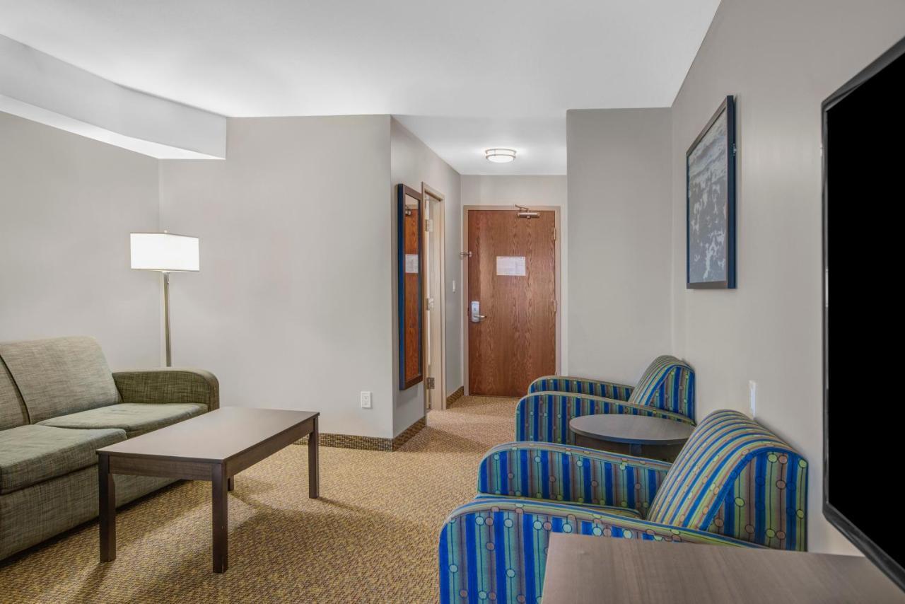 Days Inn & Suites By Wyndham Lindsay Exterior foto